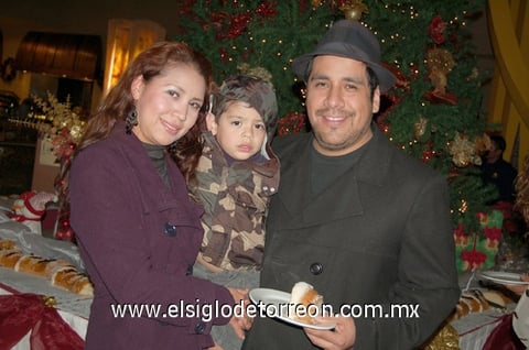 09012012 JéSSICA , Cris Gael y Cris Anwar.