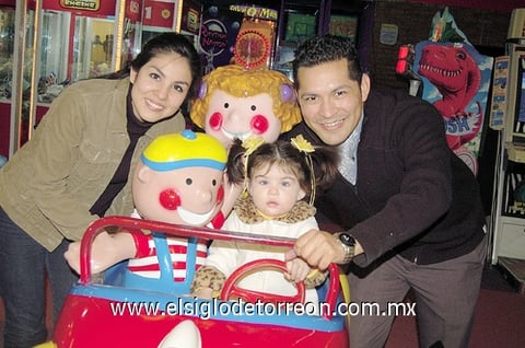 09012012 YAHAIRA , Romina y Moy.