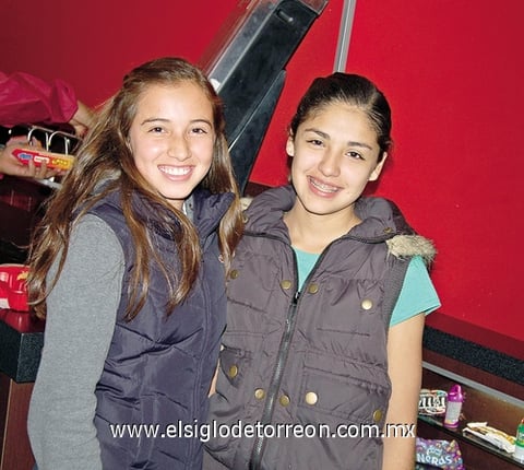 09012012 MARIFER  Quirarte y Montse Romero.