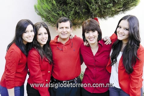 10012012 LILY , Dani, Roberto, Liliana y Ana Paula.