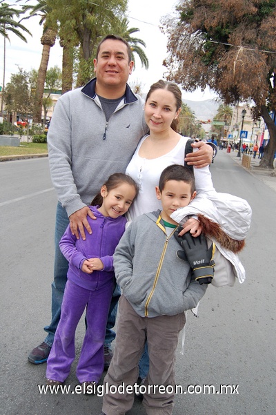 10012012 JAVIER  Aguayo, Luisa Fernanda, Bárbara y Santiago.