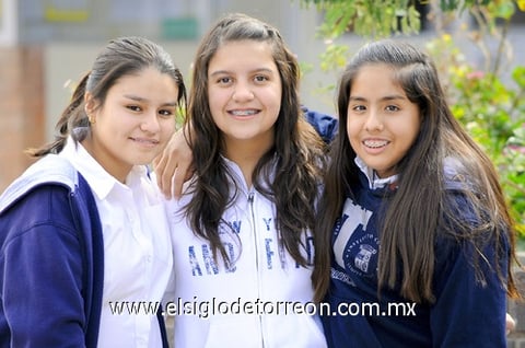 10012012 MARIANA , Ana y Maru.