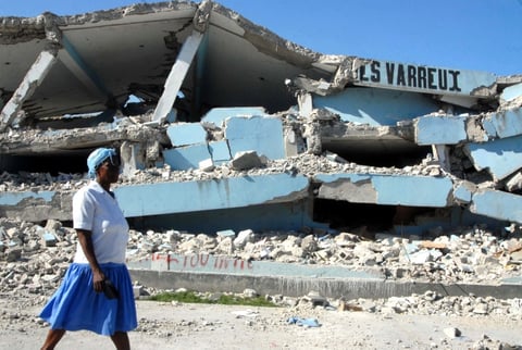 La empresaria haitiana Nadine Cardozo, superviviente del terremoto que asoló el país caribeño hace dos años, afirma que 'Haití no está condenado a vivir siempre así, porque no sería justo'.