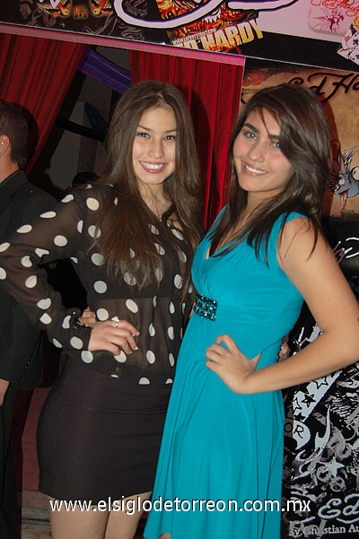 11012012 FANY  y Belinda.