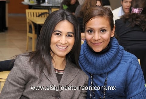 11012012 JULY  Gámez y Maru Medina.