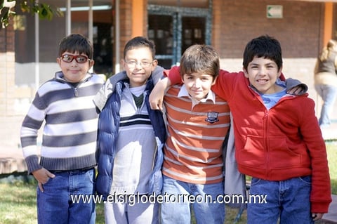 11012012 LUIS ARMANDO , Gustavo, Taleb y Diego.