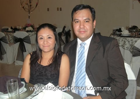 11012012 ROSY  Hernández y Juan Carlos Vargas.