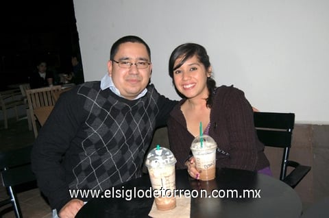 11012012 DAVID  Esparza y Karla Gómez.