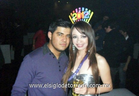 12012012 OMAR  y Vanessa.
