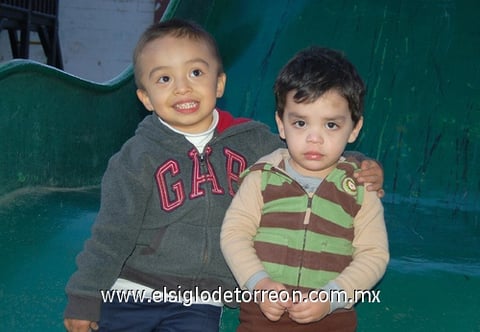 13012012 OSVALDO  y Emiliano.
