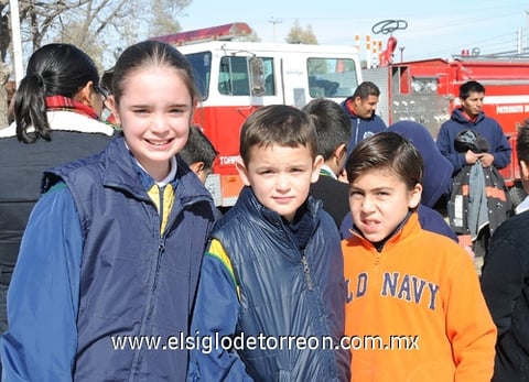 14012012 SAMANTHA , Tomás y Juan Pablo.