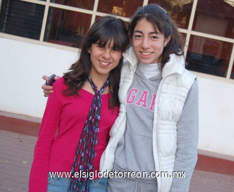 14012012 ANA PAULA  y Luisa Fernanda.