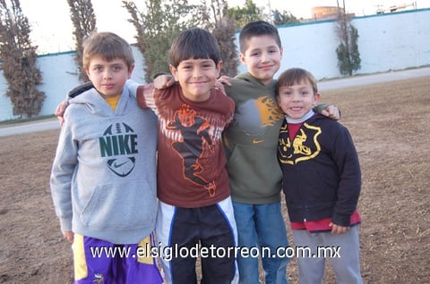 14012012 SANTIAGO , José Francisco, Diego S. y Diego A.