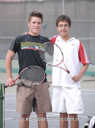 17012012 ALAN  Hernández y José Antonio Alfaro.