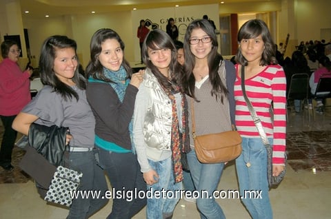 17012012 MARISELA , Jackeline, Amanda, Tania y Diana.