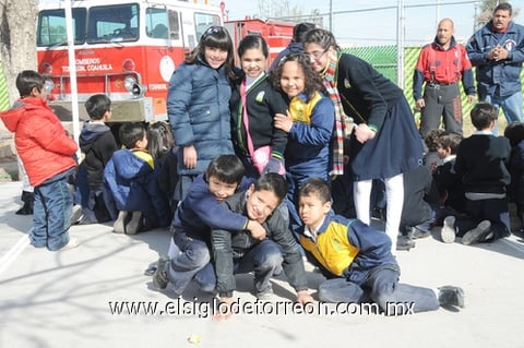16012012 ANNA , Karime, Anna, Paulina, David, Eduardo y Koke.
