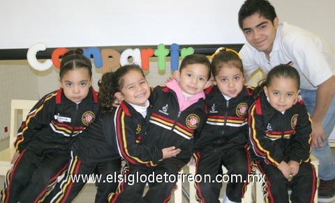 15012012 VALERIA , Luisa, Mía, Maricruz, Sofía y Chuy.