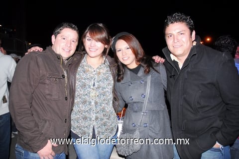 16012012 CRISTHIAN  Guzmán, Alondra López, Tania Vázquez y Jorge Patolevy.