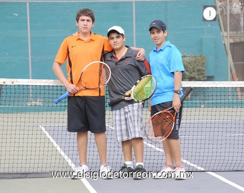 17012012 MOISéS  Tinoco, Carlos Tinoco y Edy Lugo.