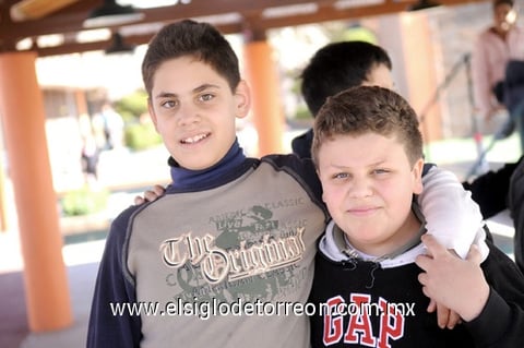 17012012 ANDRéS  y Santiago.