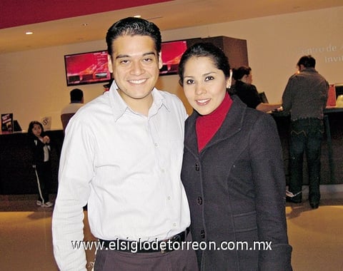 15012012 FERNANDO  Pizarro y Natalia Colunga.