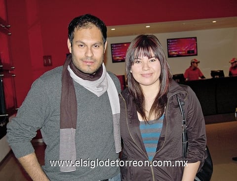 15012012 RAFAEL  Nájera y Yéssica López.
