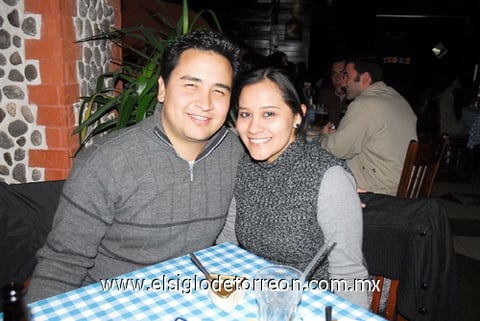 15012012 CARLOS  Ibarra y Adriana Plascencia.