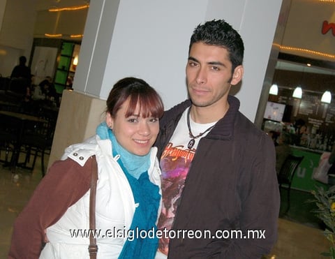 16012012 ANA CRSITINA  Chavarría y Axel Torres.