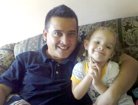 ROBERTO y Ana Paula.