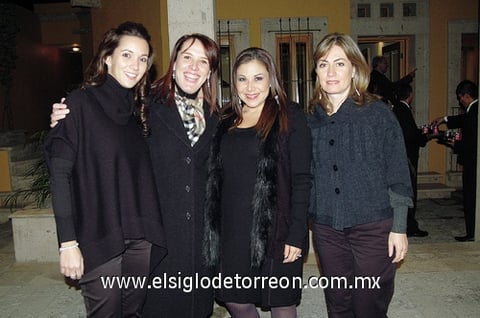 Aurora, Amelia, Lizeth y Pilar.