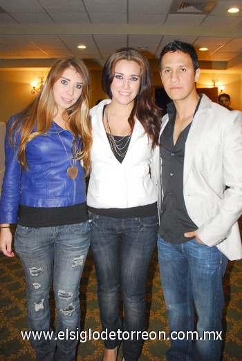 Fernanda, Paola y Chuy Carrera.