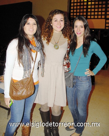 Ángela, Mane y Ana Cris.