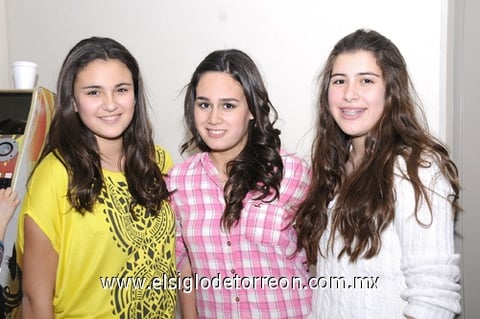 24012012 NATALIA , Natalia y María Amelia.