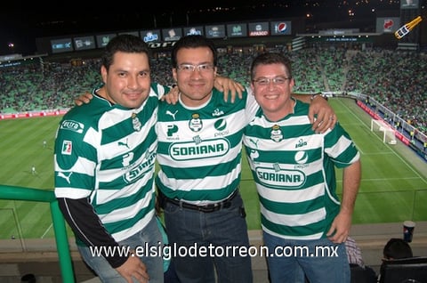23012012 ERNESTO  Ángel, Rafael Sánchez y Juan Escobedo.