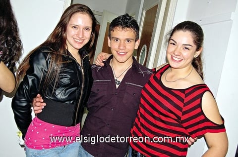 23012012 IRMA , Víctor y Alicia.