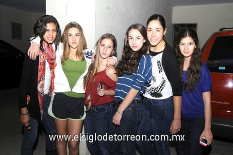 24012012 CLAUDIA , Sofía, Corina, Daniela, Carla y Ana Gaby.