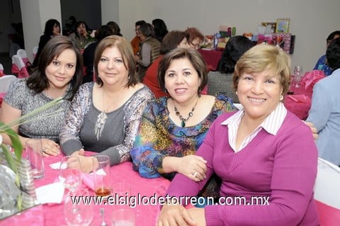 24012012 LUCíA  Muñoz, Rosario Fraire, Julieta Vázquez, Cristina Juárez y Juanita Adame.
