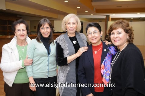 23012012 GEORGINA , Angelines, Yolanda, Lety y Laurita.