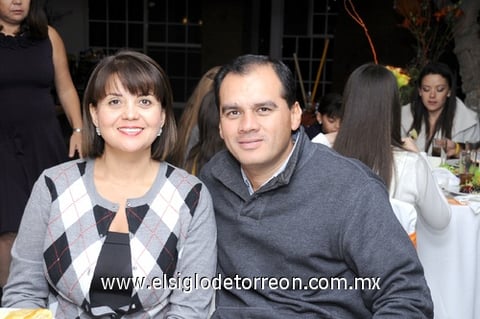 24012012 RAQUEL  Becerra y Ulises Camberos.