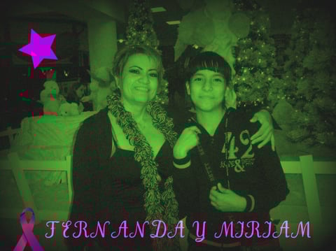 Fernanda y su mami miriam el día de su cumple 12 años del dia 2 de diciembre 2011. Fotografía enviada por Magallanes Cabral.