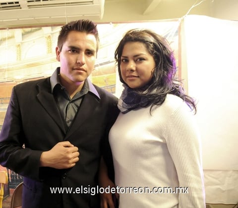 26012012 EDUARDO  Gutiérrez y Fabiola Serrato.