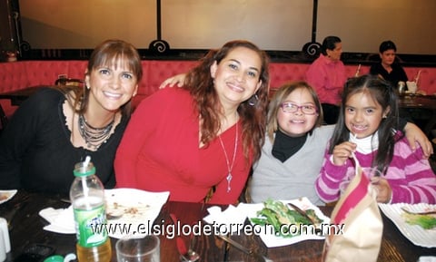 27012012 ISABEL , Claudia, Sofía y Sara.