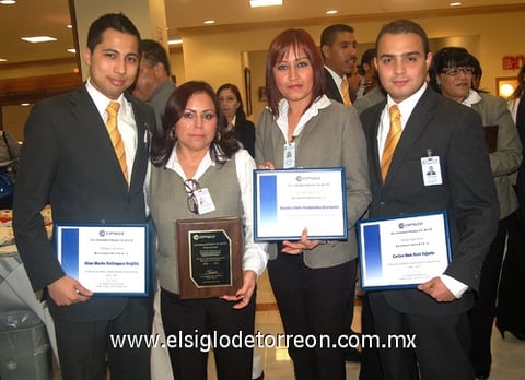 27012012 ALAN  Velázquez, Esther Orozco, Sandra Fernández y Noé Ruiz.