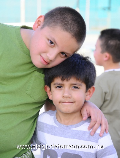 27012012 JUAN PABLO  y Oswaldo.