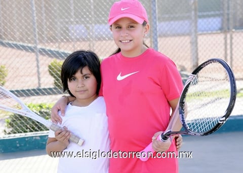 27012012 ALEXA  y Mariana.