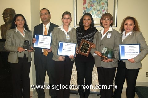 28012012 ANA  Luisa, Adrián, Coco, Norma, Bety y Patricia.