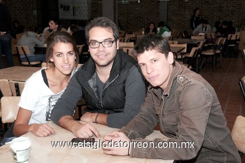 30012012 BEATRIZ  y Escarete.