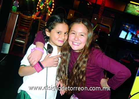 30012012 PAMELA  y Sonia.