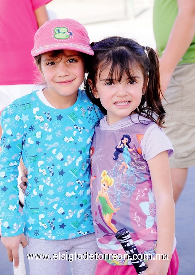 30012012 MARIáNGEL  y Amirita.
