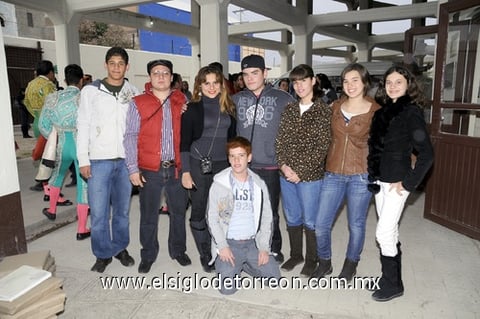 31012012 ALAN , David, Paulet, Andrés, Doris, Mariángel, Brigitte, Claudia y Emanuel.